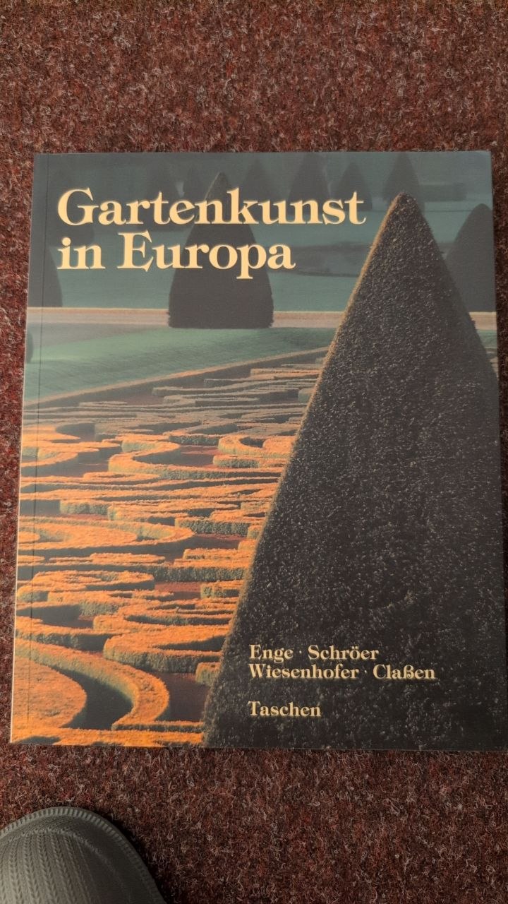 covers/bk0040-enge-etal-gartenkunst-europa.jpg